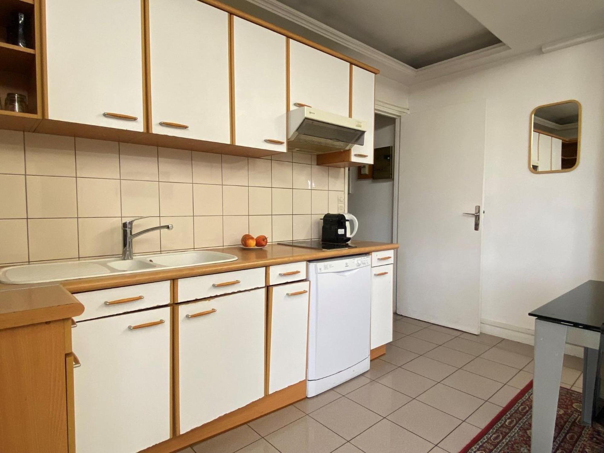 L'Appartement Des Champs Elysees Paris Exteriör bild